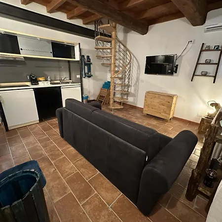 Il Cuore Del Castrum 2 公寓 *